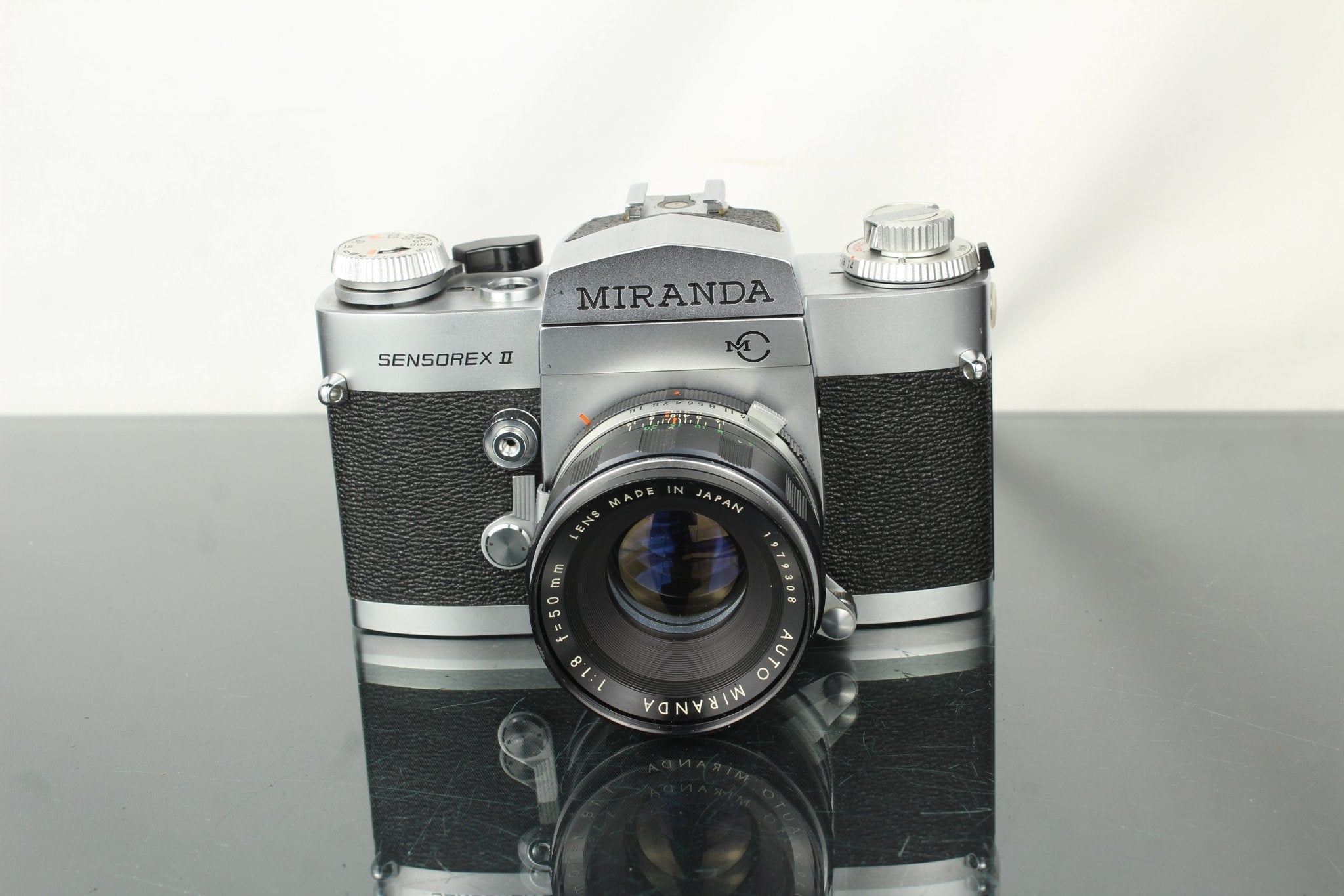 Miranda Sensorex 2 mc + 50mm f/1.8: A Classic SLR Film Gem – Dutch