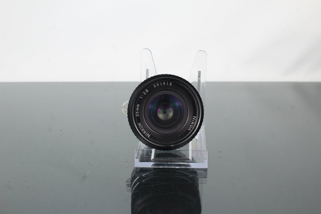 Nikkor 35mm f/2.8 Review: Vintage Lens Buying Guide - Dutch|Thrift