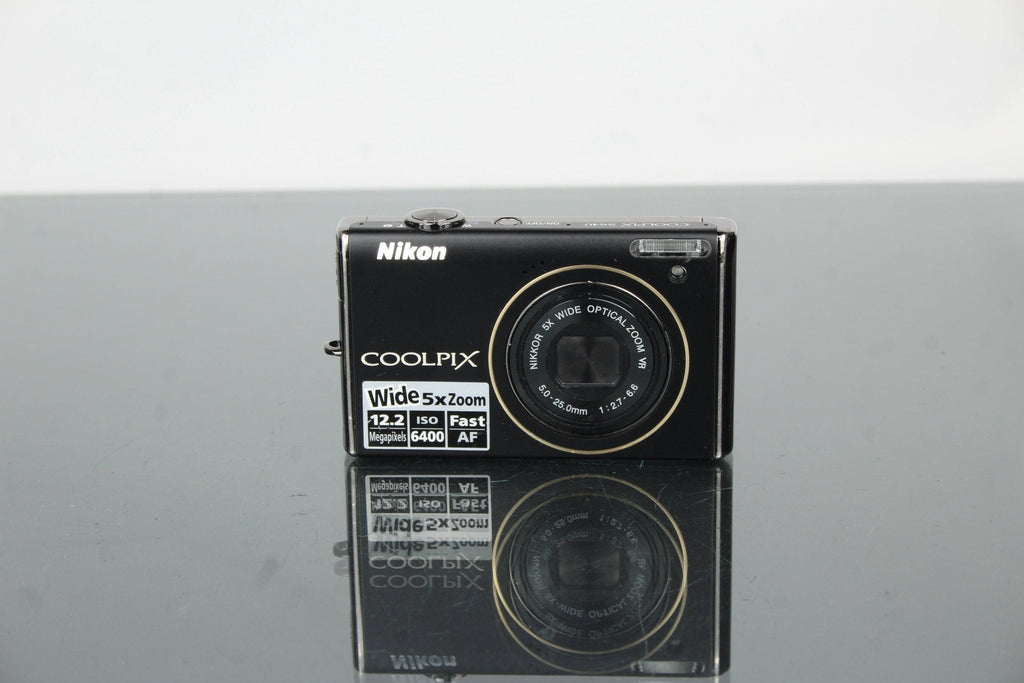 Nikon Coolpix S640 Review: Retro Compact Creativity in 2025