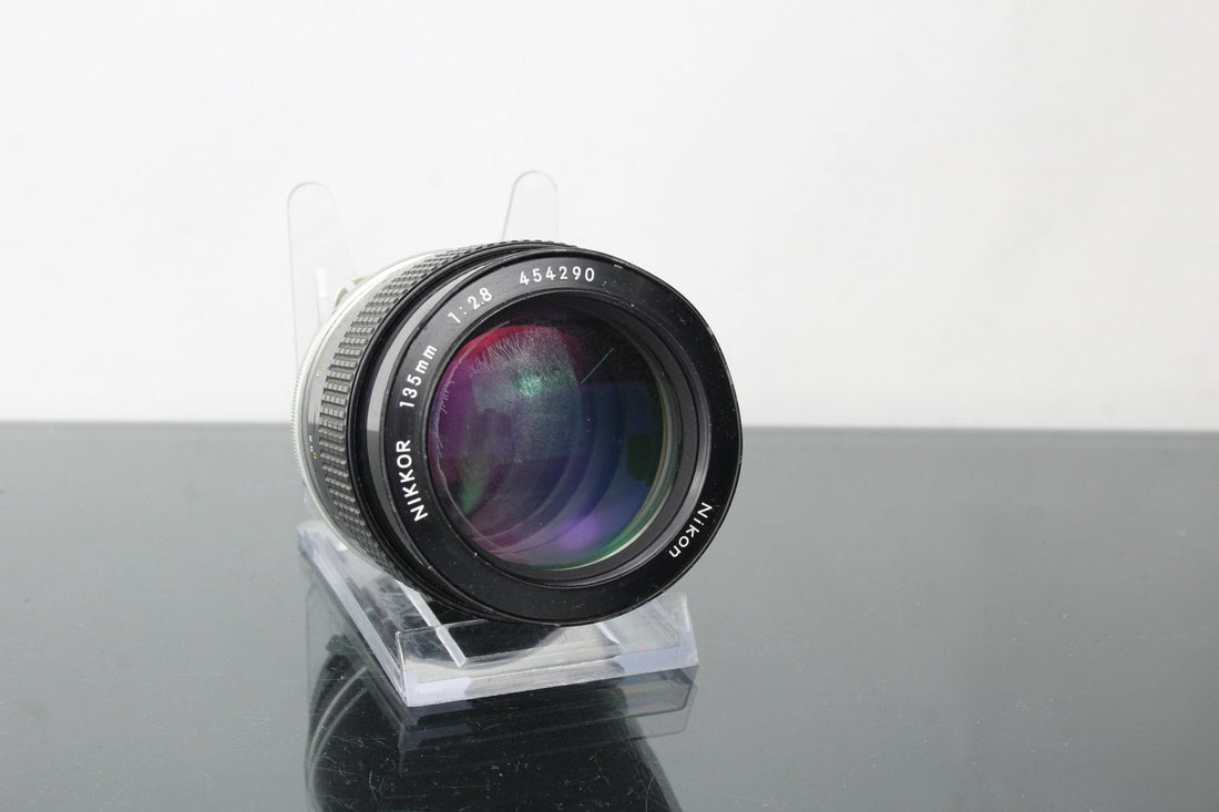 Nikon Nikkor 135mm f/2.8 F Mount – Classic Telephoto Magic - Dutch|Thrift