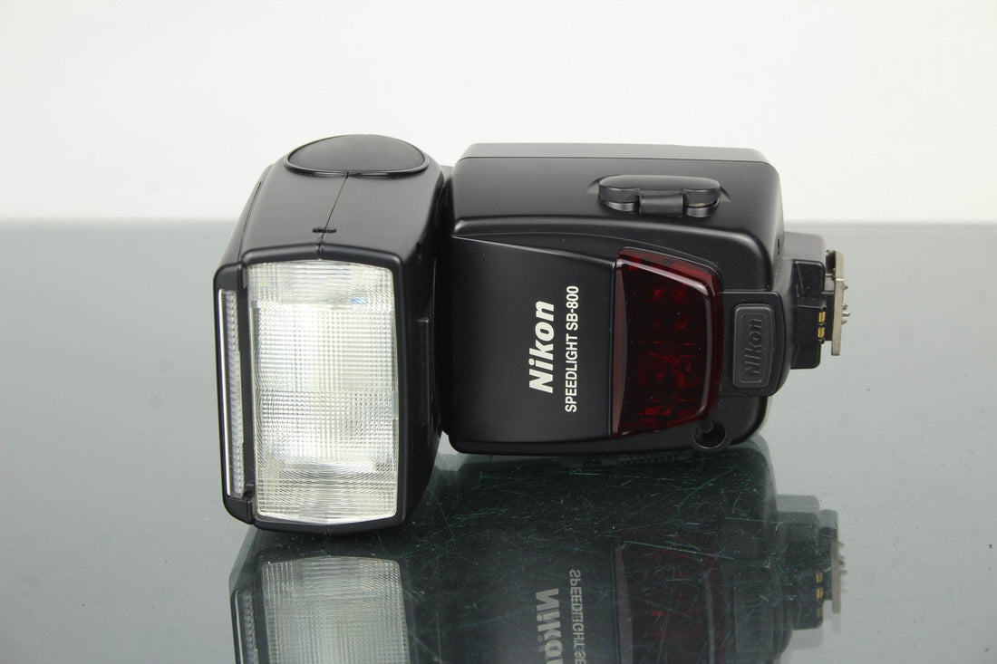Nikon Speedlight SB-800: The Classic Flash That Still Shines - Dutch|Thrift