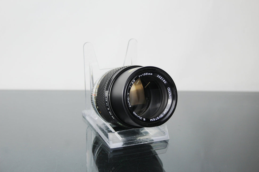 Olympus 135mm f/3.5 OM Mount Review: Vintage Telephoto Gem - Dutch|Thrift