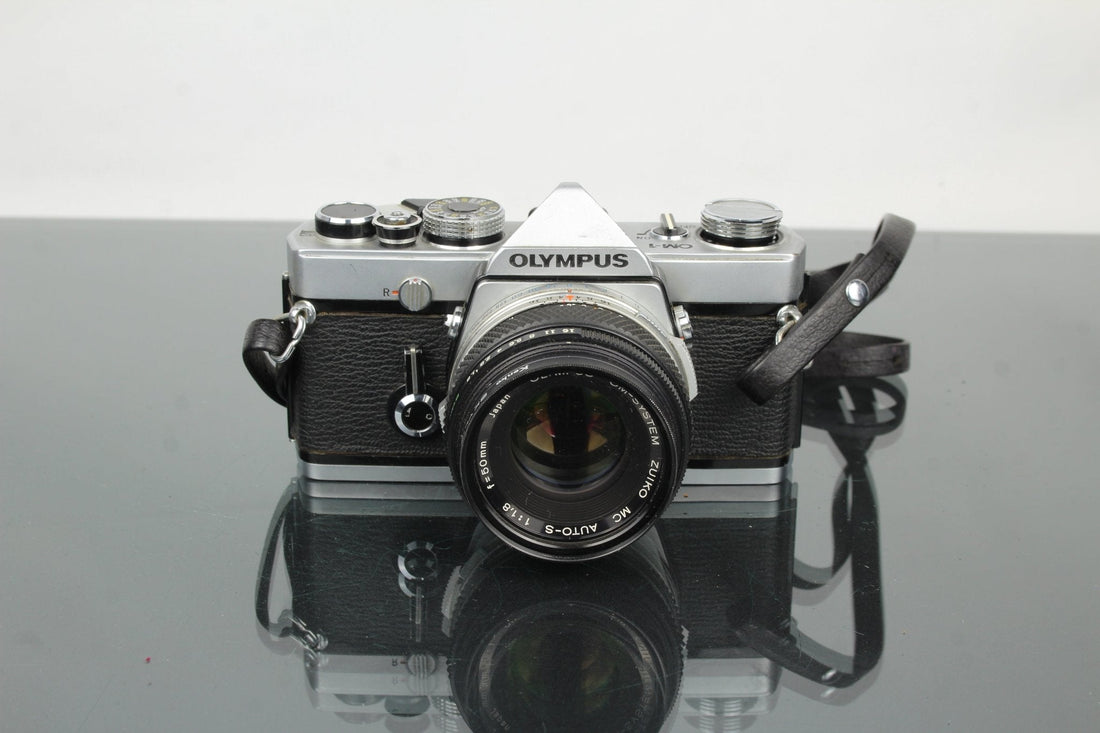 Olympus OM-1 &amp; 50mm f/1.8: A Classic Film Kit That Endures - Dutch|Thrift