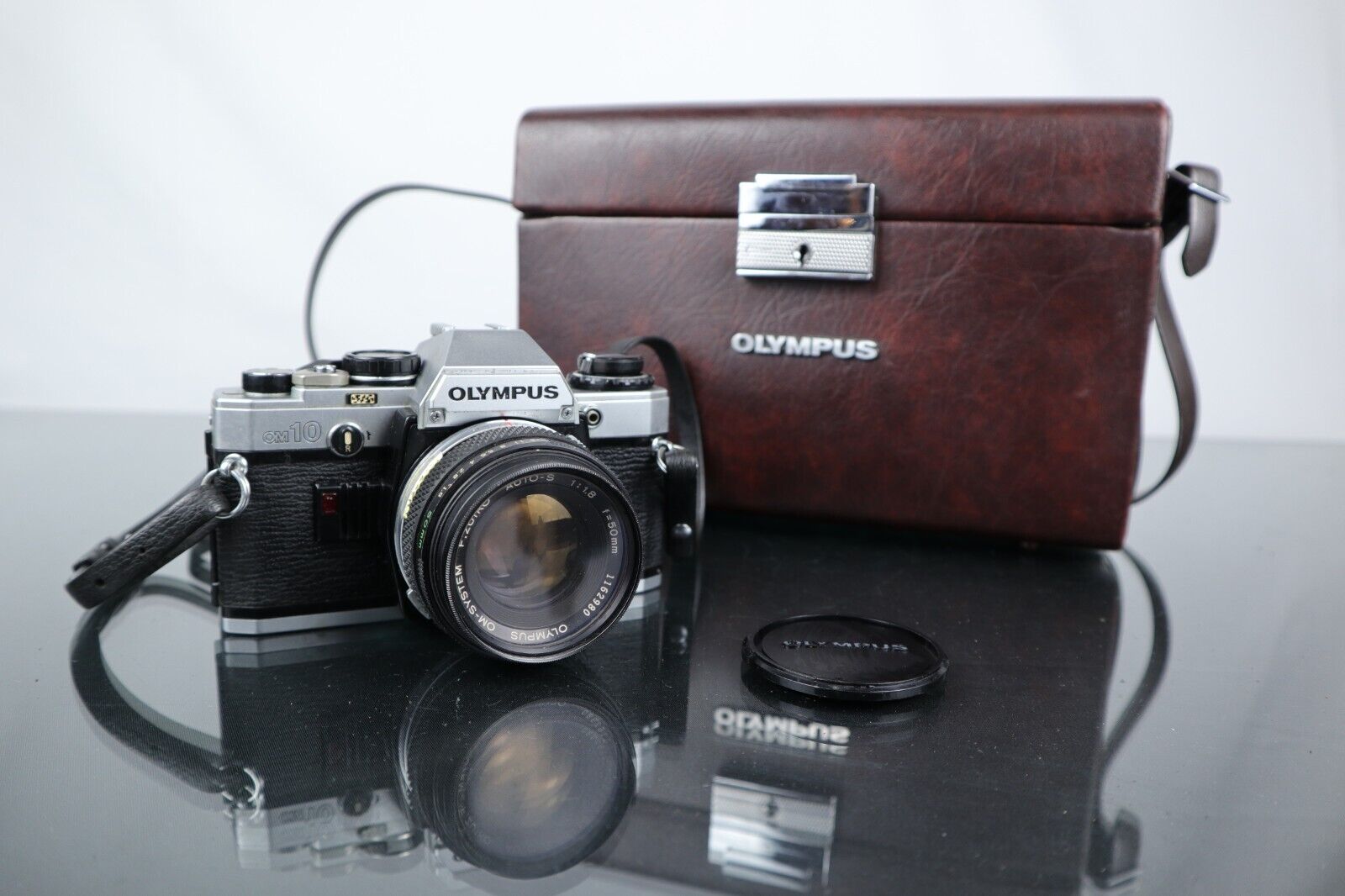 Olympus OM-1 Hands-On: A Film Shooter's Review – Dutch|Thrift
