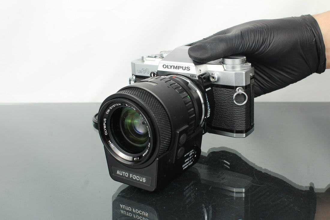 Olympus OM30 + 35–70mm f/4: A Forgotten Analog Gem - Dutch|Thrift