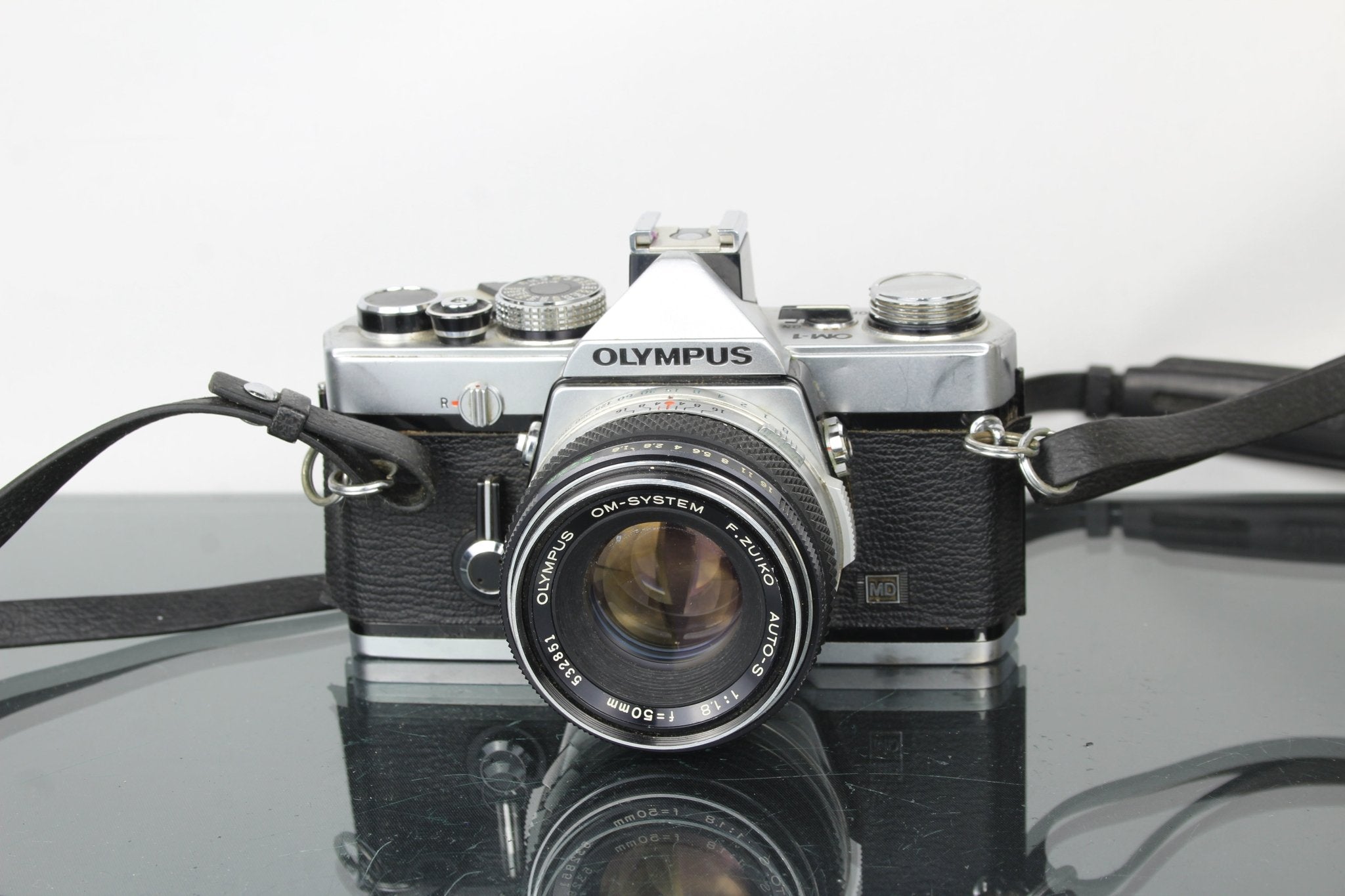 OLYMPUS OM-30 一眼レフカメラ 赤城耕一：第24回 専用のレンズを使うとオートフォーカスが実現