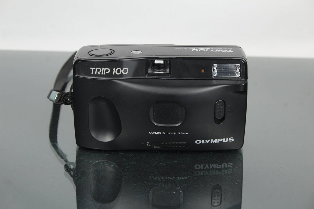Olympus Trip 100 Review: A Simple 35mm Camera for Pure Fun - Dutch|Thrift