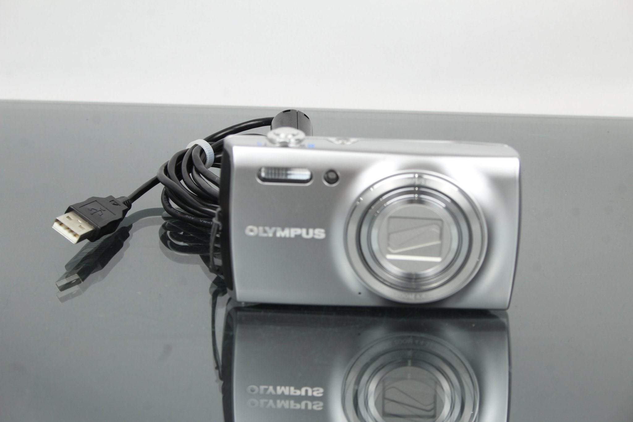 Olympus VH-510v Review: A Compact Classic for 2025 Creators