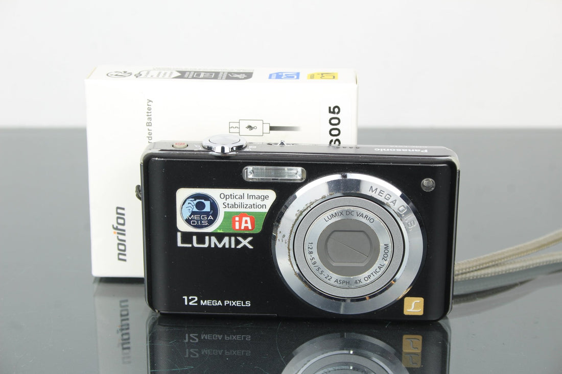 Panasonic Lumix DMC‑FS12 Review: A Simple Compact with Soul - Dutch|Thrift