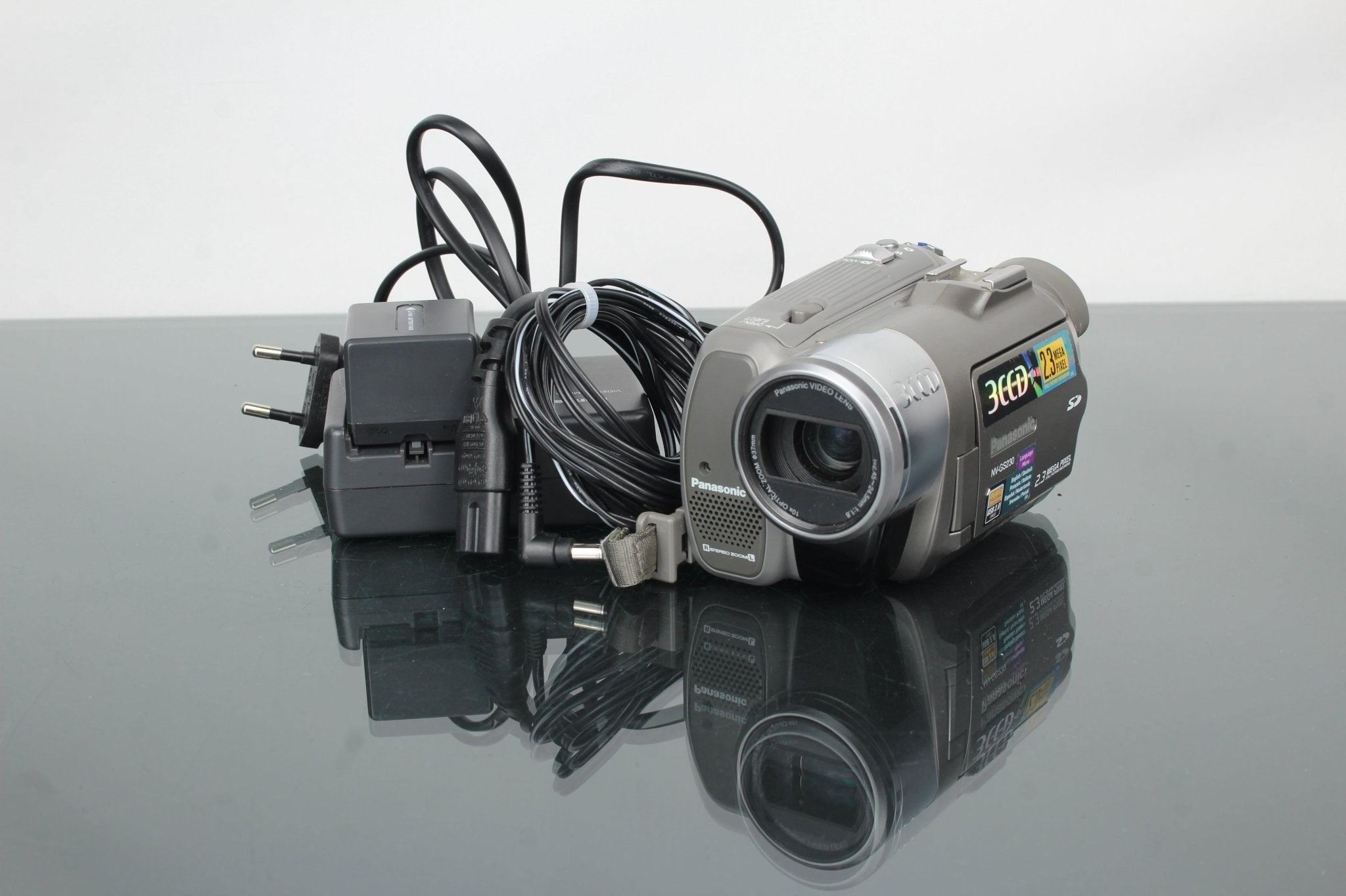 Panasonic NV-GS230 MiniDV 3CCD Camcorder Guide for 2025 – Dutch|Thrift