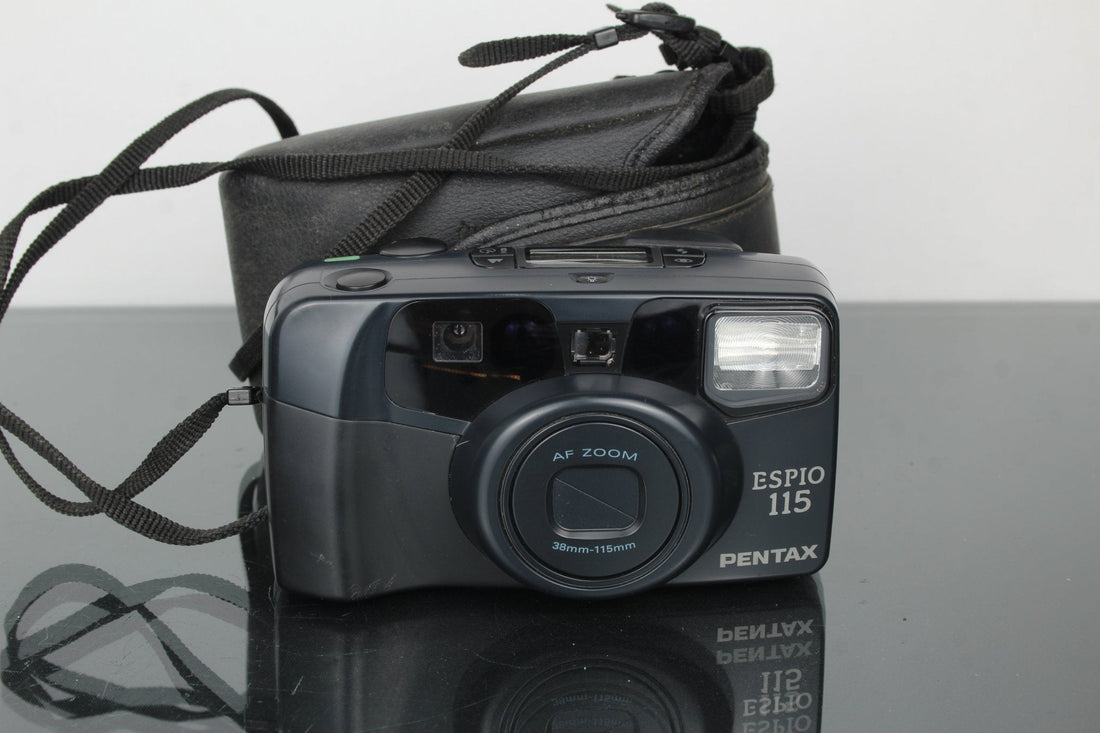 Pentax Espio 115 Review: A 1990s Compact Film Gem - Dutch|Thrift