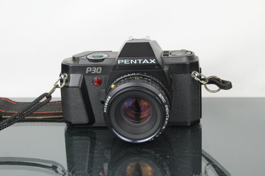 Pentax P30 + SMC Pentax-A 50mm f/2: Classic Kit for Film Lovers - Dutch|Thrift