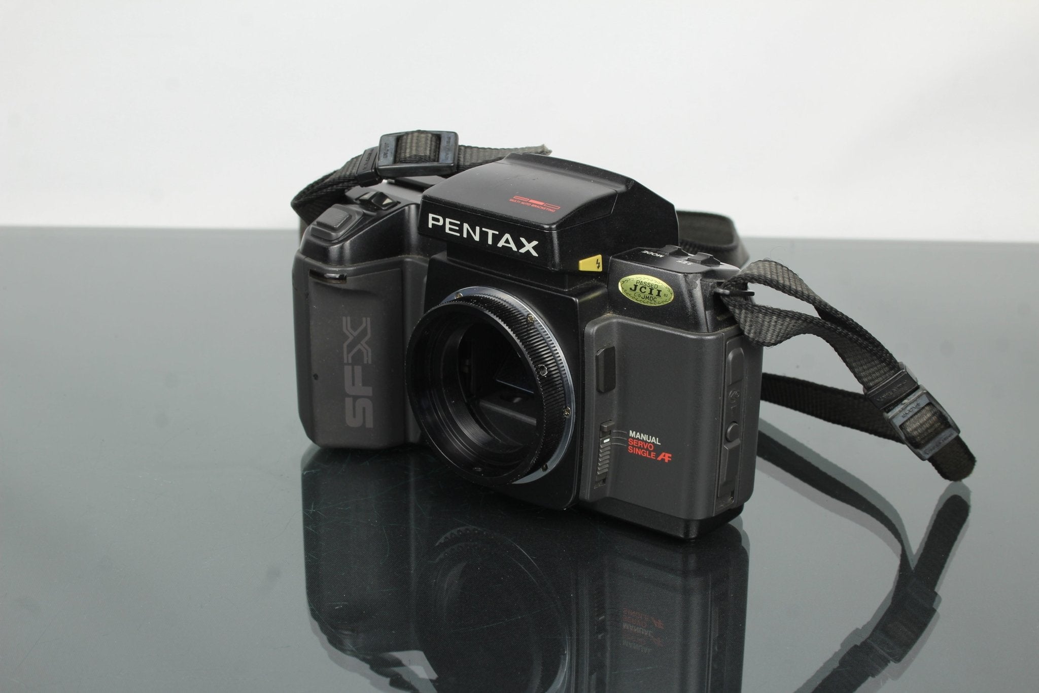 Pentax SFXn + M42 Converter Review: Autofocus Meets Classic Glass
