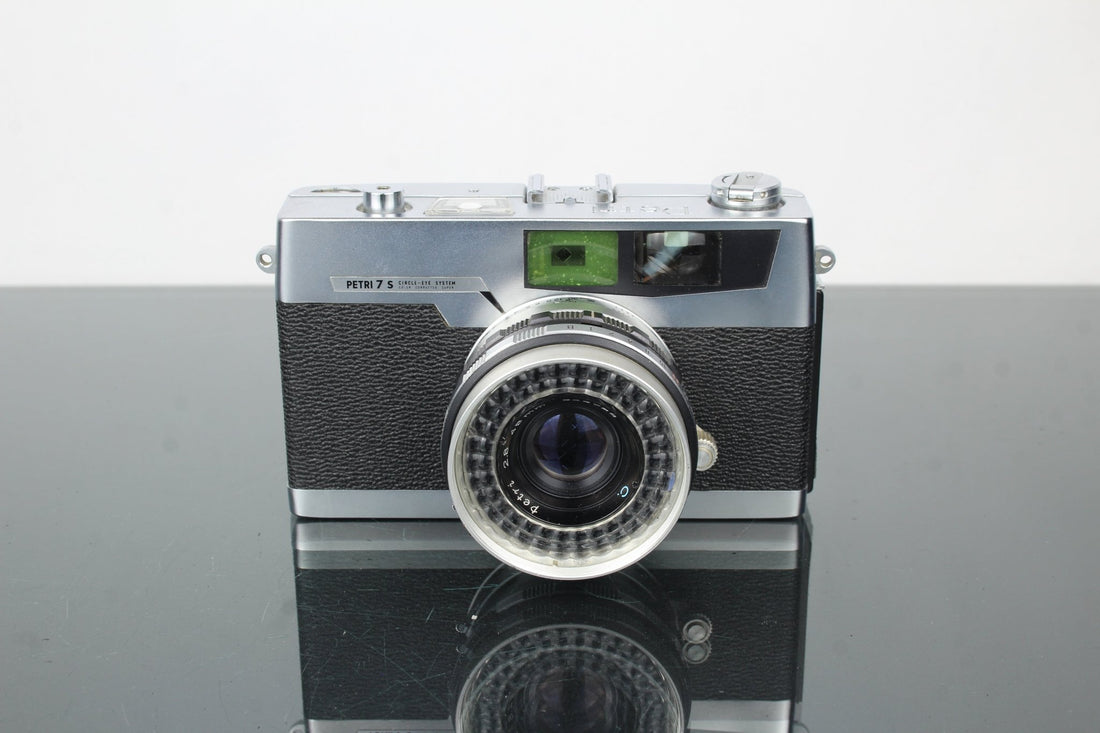 Pentri 7s Rangefinder Film Camera Buyer’s & User Guide - Dutch|Thrift