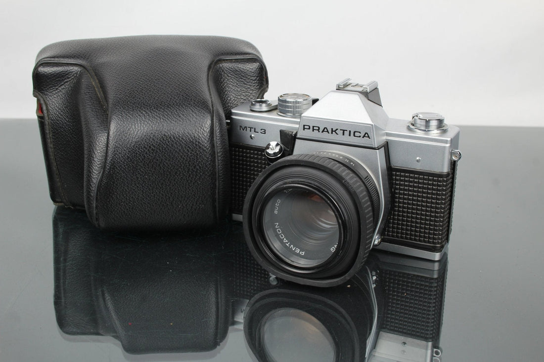 Praktica MTL3 Review with Pentacon 50mm f/1.8 Film Kit - Dutch|Thrift