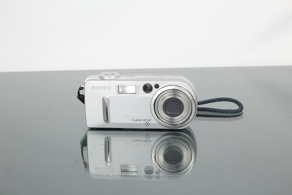 Rediscover the Sony Cyber-shot DSC-P9: A Retro Gem for 2025 