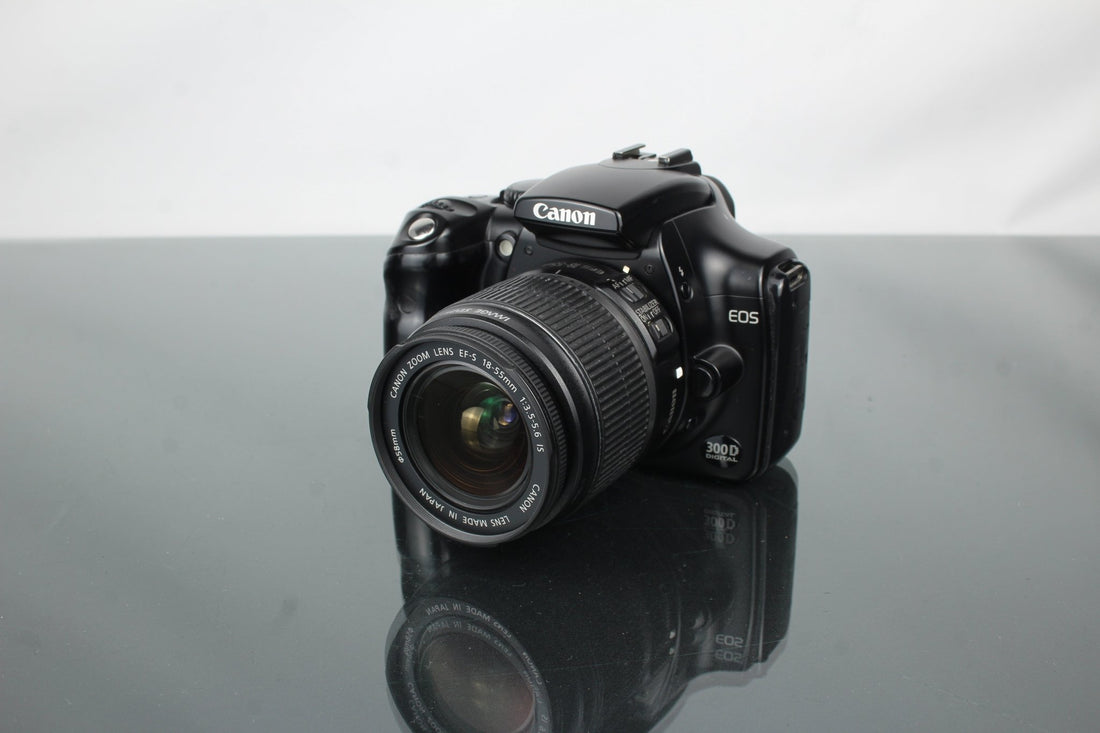 Rediscovering the Canon EOS 300D + 18–55mm Kit in 2025 - Dutch|Thrift
