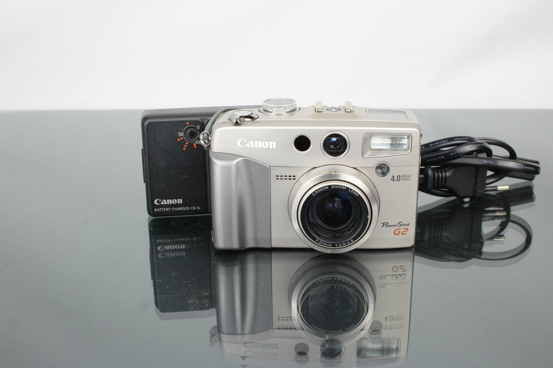 Rediscovering the Canon PowerShot G2 in 2025: Vintage Digital Magic - Dutch|Thrift