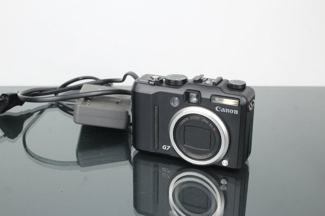 Rediscovering the Canon PowerShot G7: A Second-Life Digital Classic - Dutch|Thrift