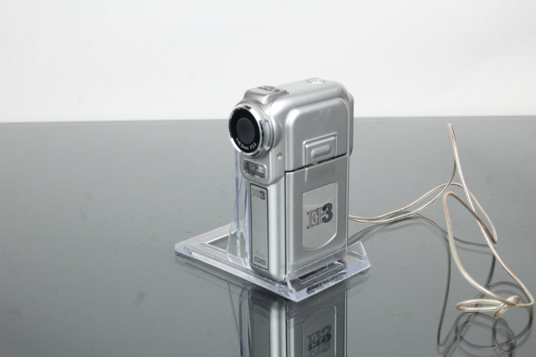 Rediscovering the EP3 MPEG4 Digital Camcorder in 2025 - Dutch|Thrift