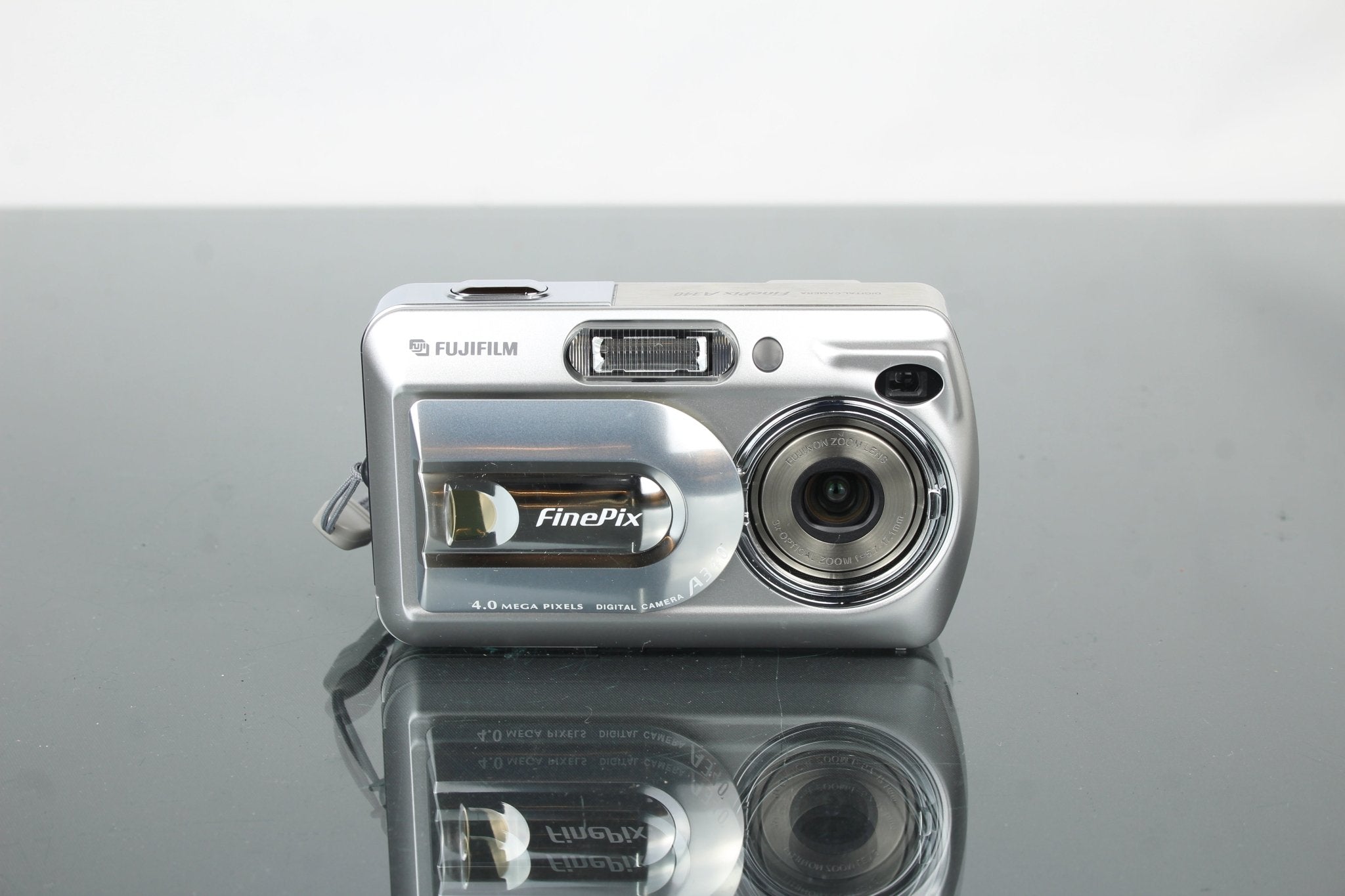 Rediscovering the Fujifilm FinePix A340 and Its Lo‑Fi Digital
