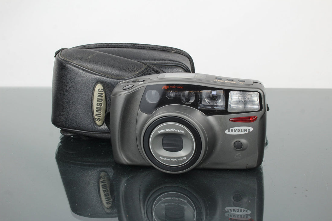 Rediscovering the Samsung AF Zoom 105S 35mm Point & Shoot - Dutch|Thrift