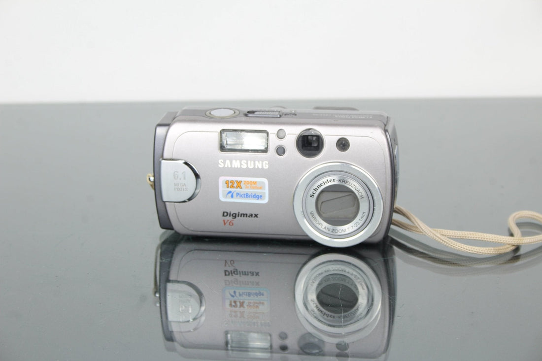 Rediscovering the Samsung Digimax V6 for Digital Nostalgia - Dutch|Thrift