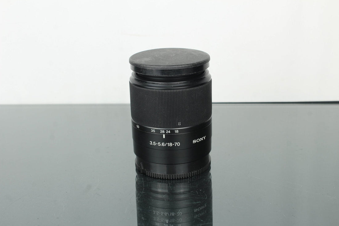 Rediscovering the Sony 18–70mm f/3.5–5.6 A-Mount Lens in 2026 - Dutch|Thrift