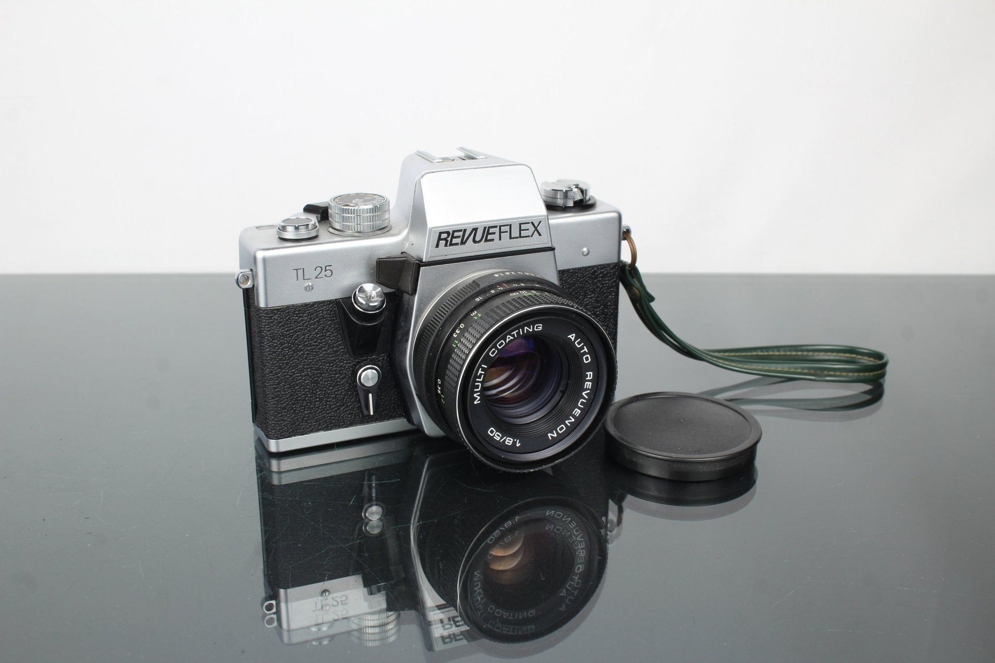 REVUEFLEX TTL 1000S ドイツで購入　フィルムカメラ　美品 revueflex-tl25-50mm-f18-a-