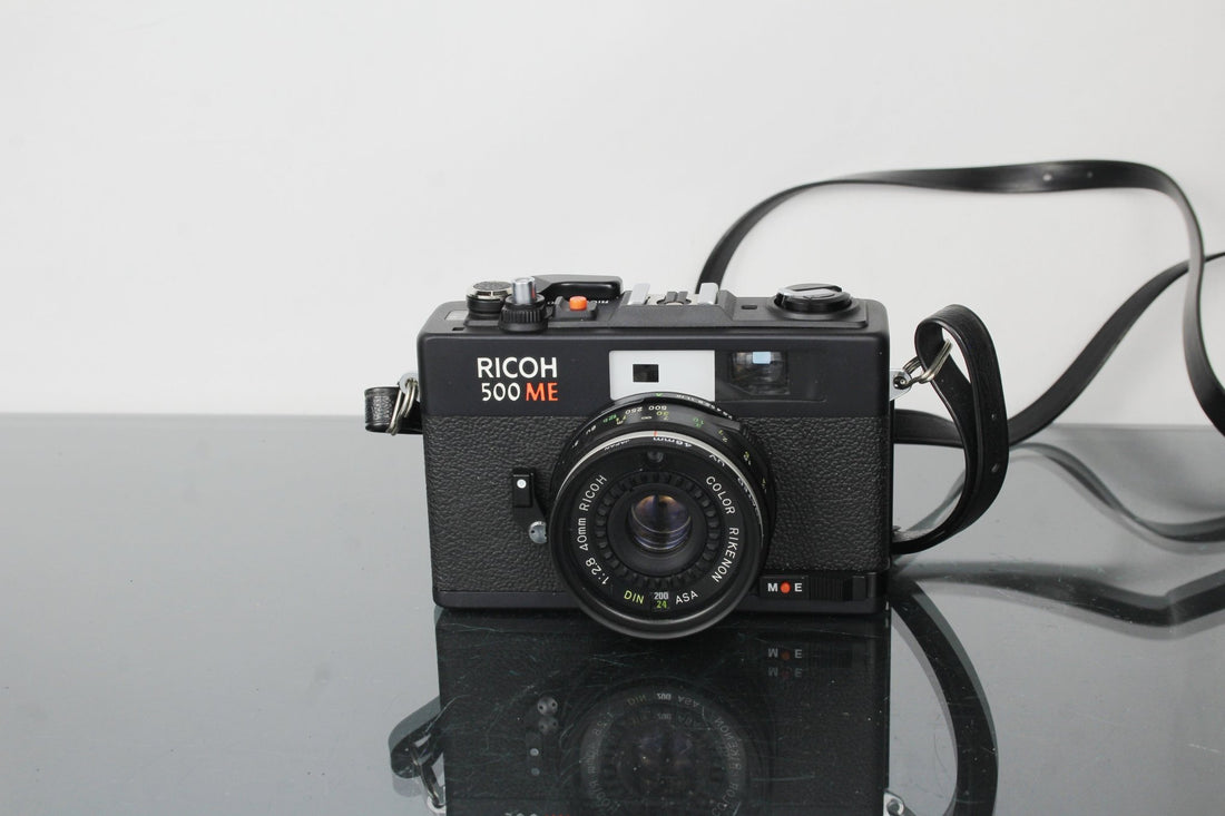 Ricoh 500 ME Review: Compact 35mm Rangefinder for Creators - Dutch|Thrift