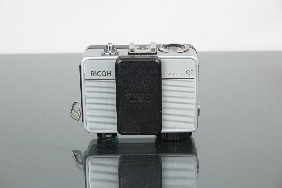 Ricoh E2 Half Frame Camera Review &amp; Buying Guide - Dutch|Thrift