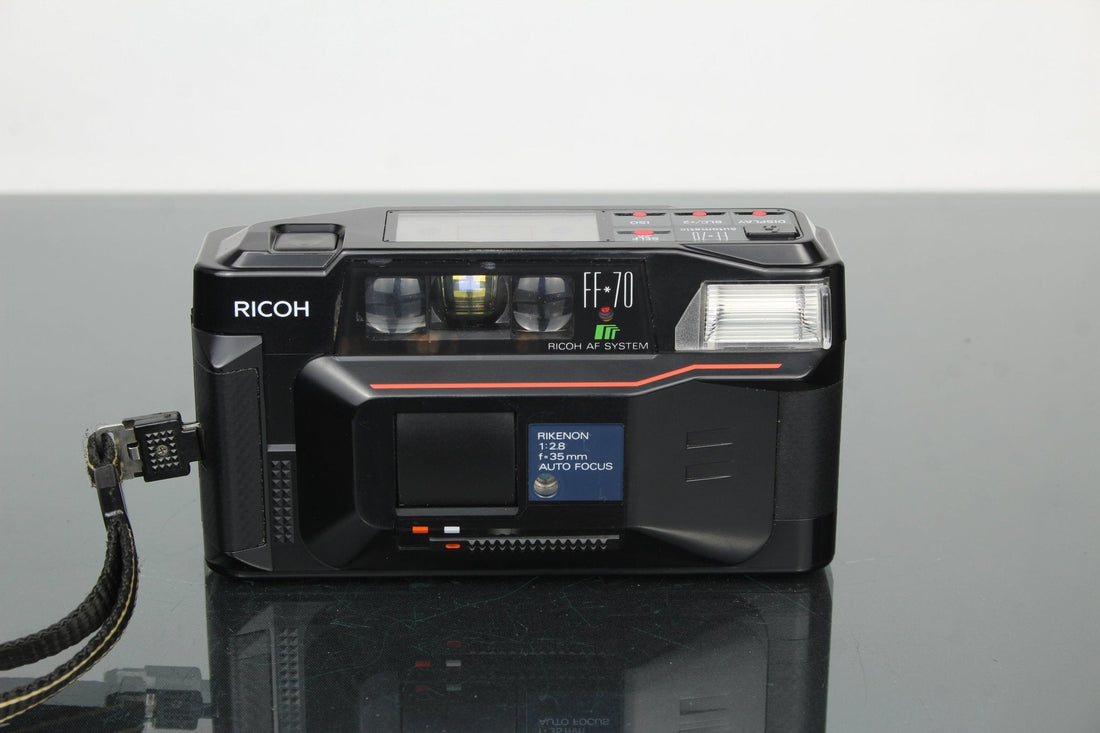 Ricoh FF-70 Review: A Quietly Brilliant Point & Shoot - Dutch|Thrift