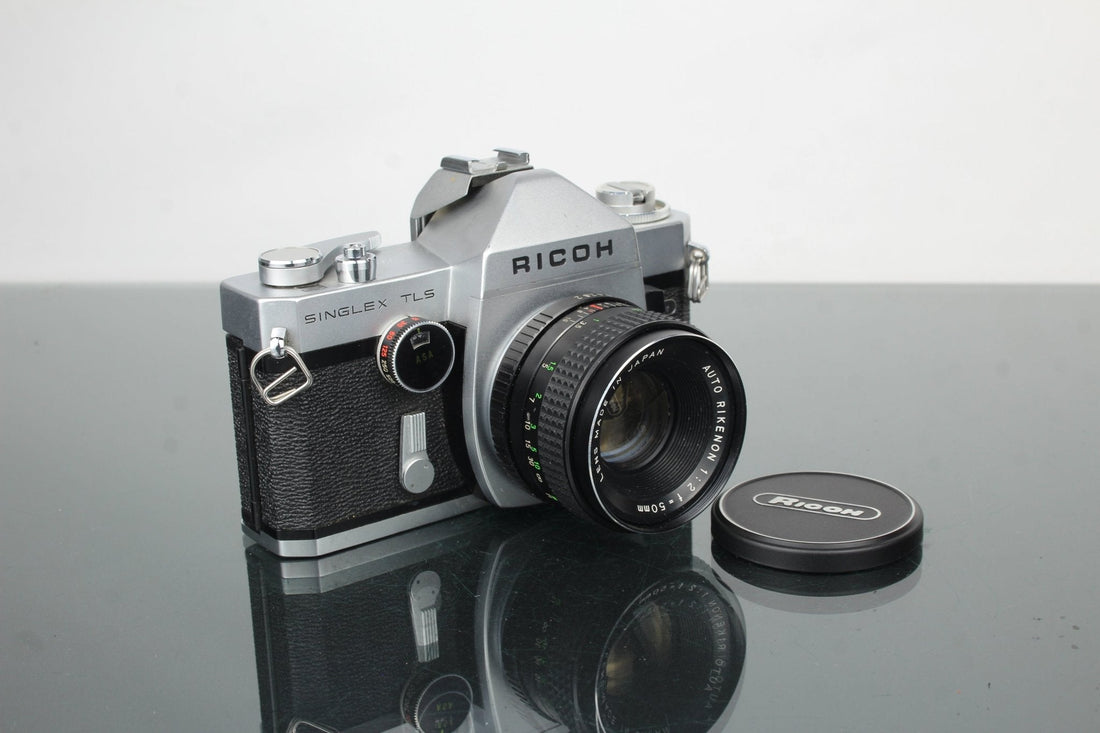 Ricoh Singlex TLS + 50mm f/2: The Ideal Beginner Film SLR - Dutch|Thrift