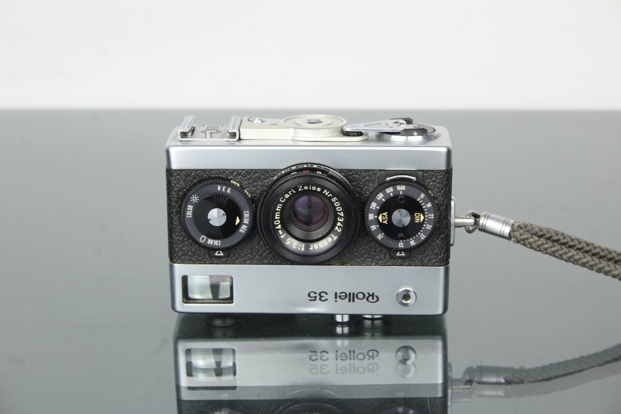 Rollei 35 Classic フィルムカメラ 写りのいい機械式カメラを求めて… Rollei 35 Classic ／ ネガ、ポジ