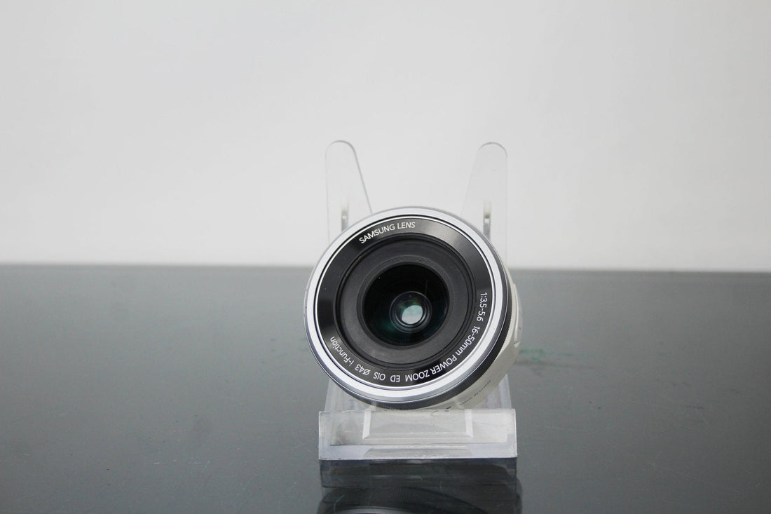 Samsung 16–50mm Power Zoom Review for Second-Hand NX Shooters - Dutch|Thrift