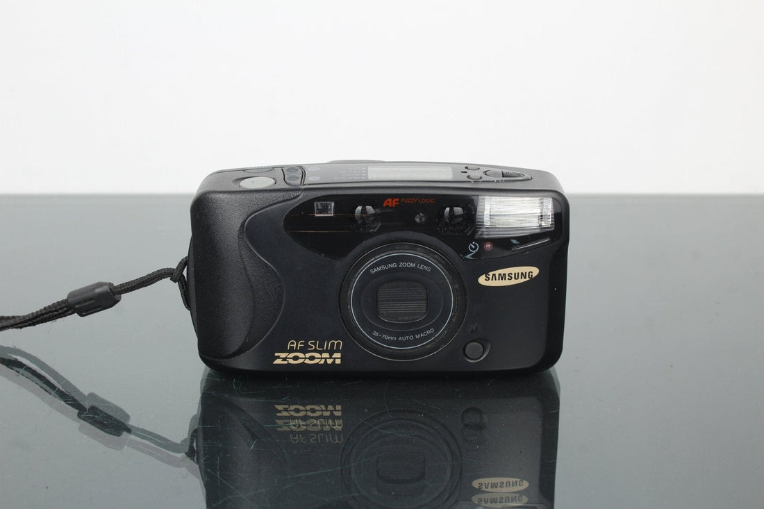 Samsung AF Slim Zoom Review: A Pocket Film Camera Classic - Dutch|Thrift