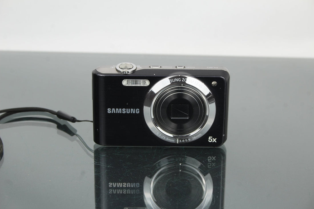 Samsung PL80 Review: Affordable Retro Digital Compact Charm - Dutch|Thrift