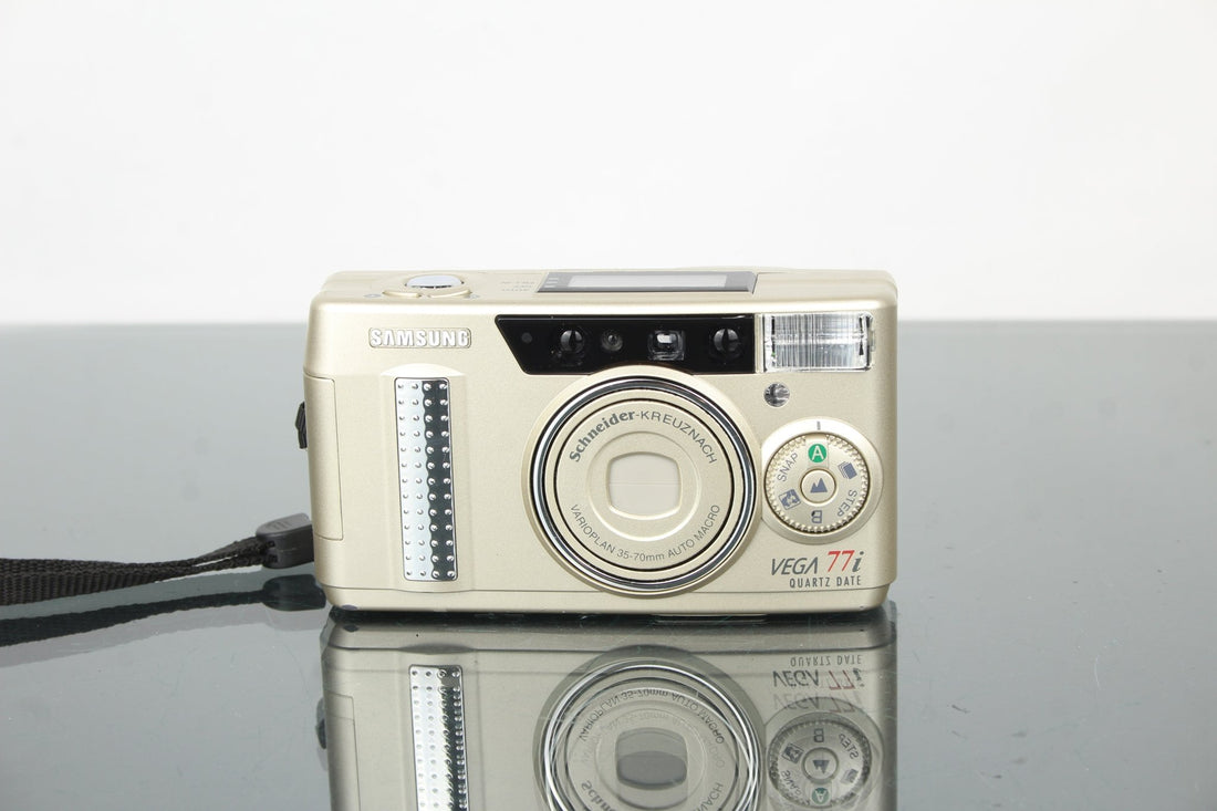 Samsung Vega 77i Review: A Compact Film Camera Worth Rediscovering - Dutch|Thrift