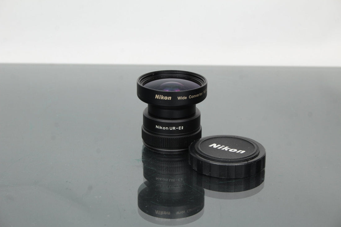 Second-hand Nikon Wide Converter WC-E24 0.66x Review & Guide - Dutch|Thrift