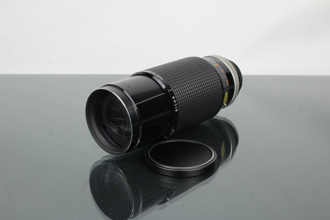 Sicor 3.5 80–210mm M42 Lens: Vintage Telephoto With Character - Dutch|Thrift