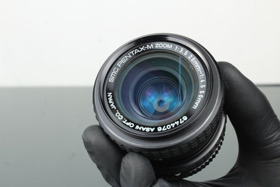 SMC Pentax-M Zoom 28–50mm: A Compact Vintage All-Rounder - Dutch|Thrift