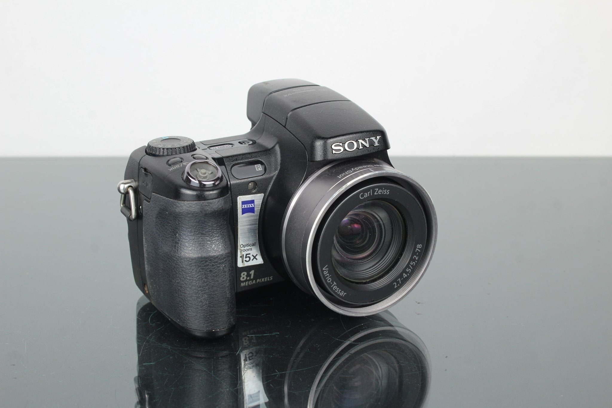 Sony Cyber-shot DSC-H9 Review: A 2007 Bridge Classic in 2025