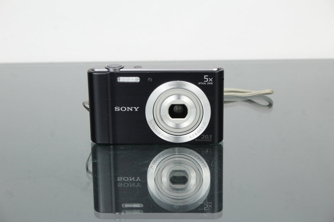 Sony Cyber‑Shot DSC‑W800: Tiny Digital Classic for 2025 Creators - Dutch|Thrift