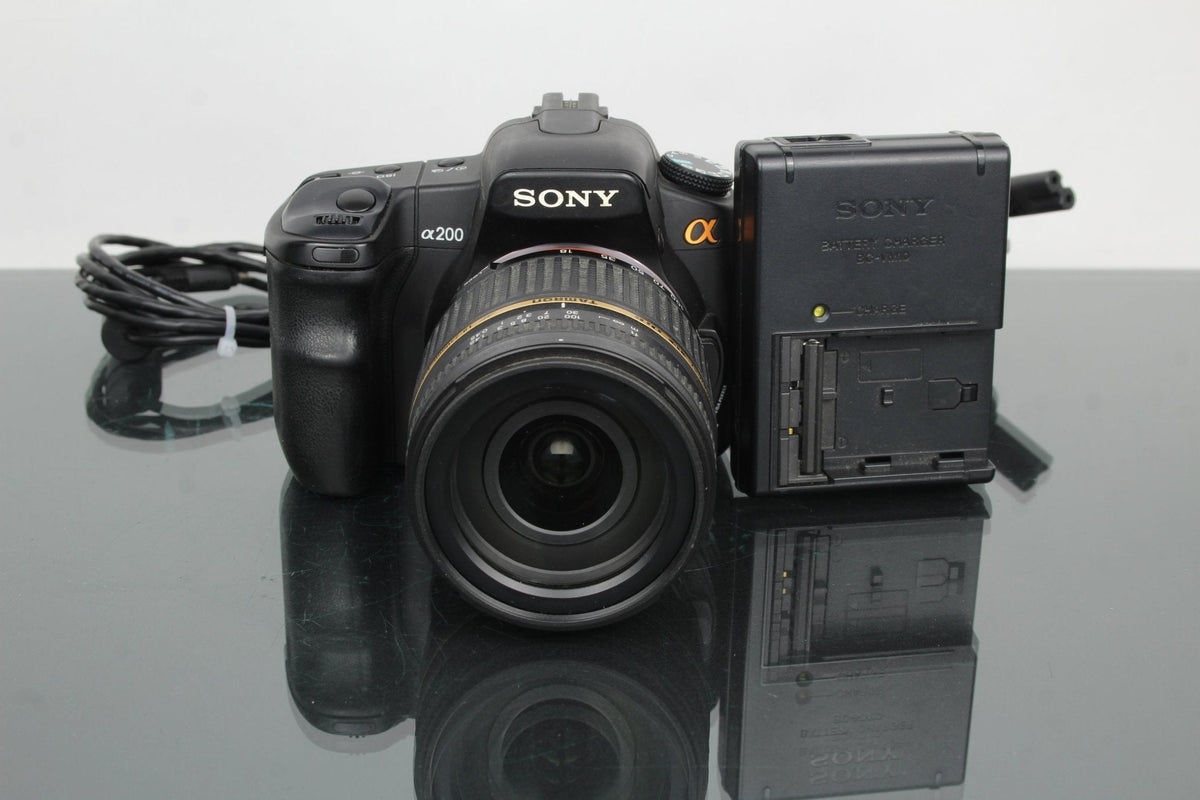 sony-dslr-a200-18250mm-lens- 