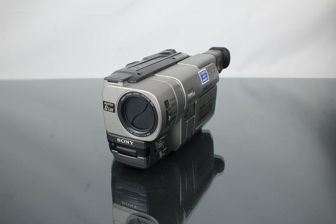 Sony Handycam CCD-TRV37 Video 8 Review for Modern Creators - Dutch|Thrift