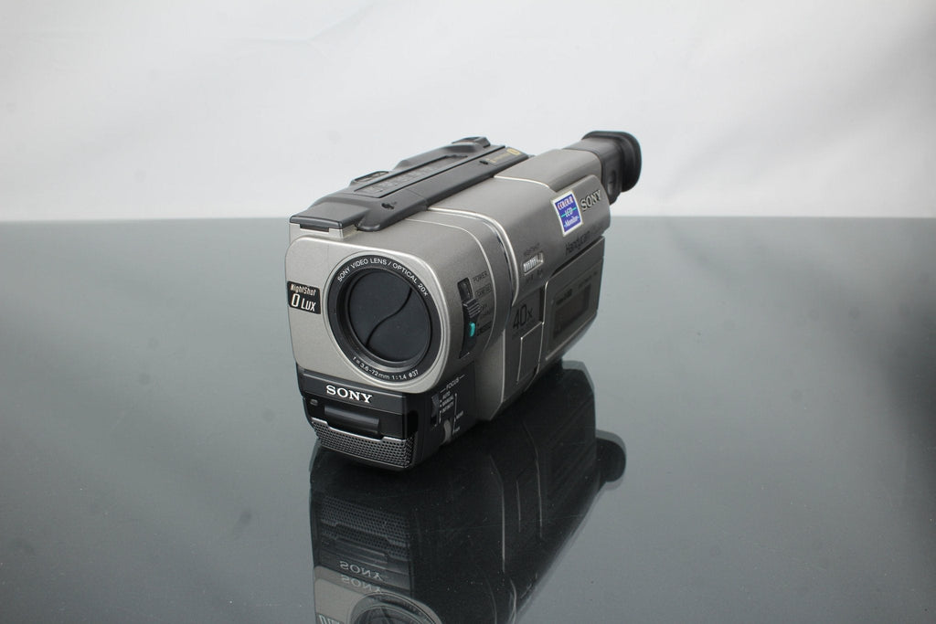 Sony Handycam CCD-TRV37 Video 8 Review for Modern Creators – Dutch