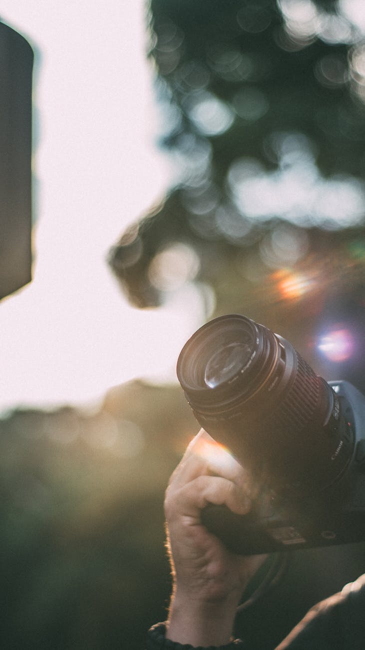 The Art of Vintage Lens Flare: Authentic Storytelling Tools - Dutch|Thrift