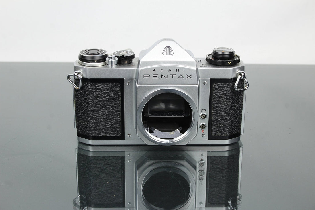 The Asahi Pentax SV: Mechanical Precision, Modern Soul - Dutch|Thrift