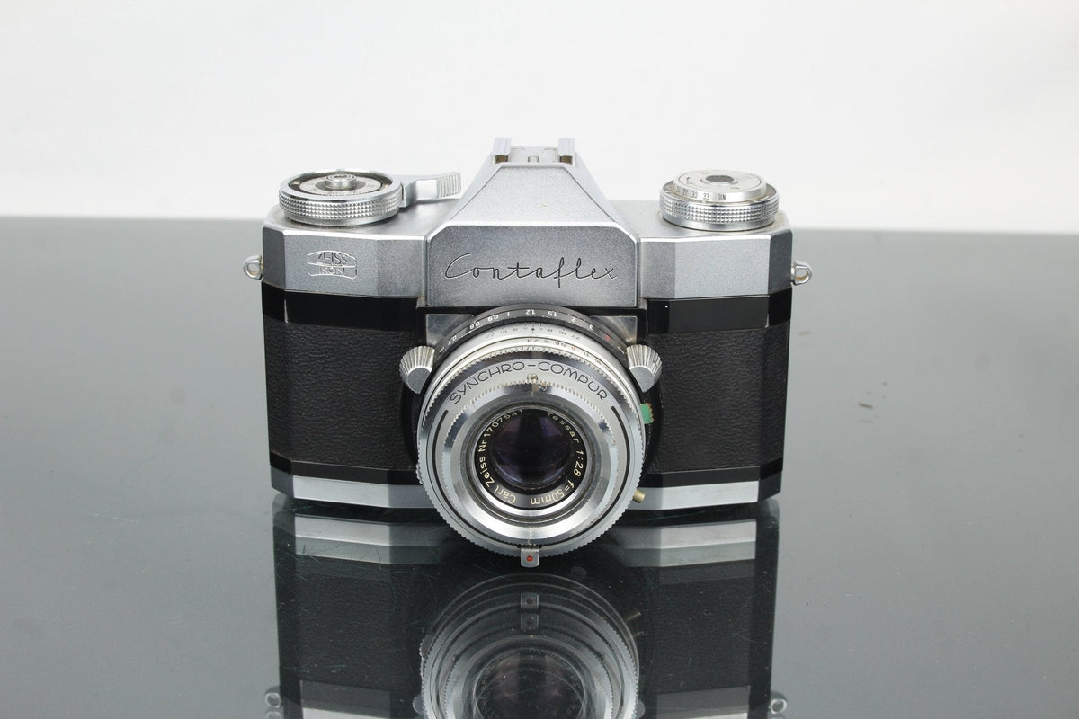 Zeiss Ikon Contaflex Review with Tessar 50mm f/2.8 Lens – Dutch|Thrift