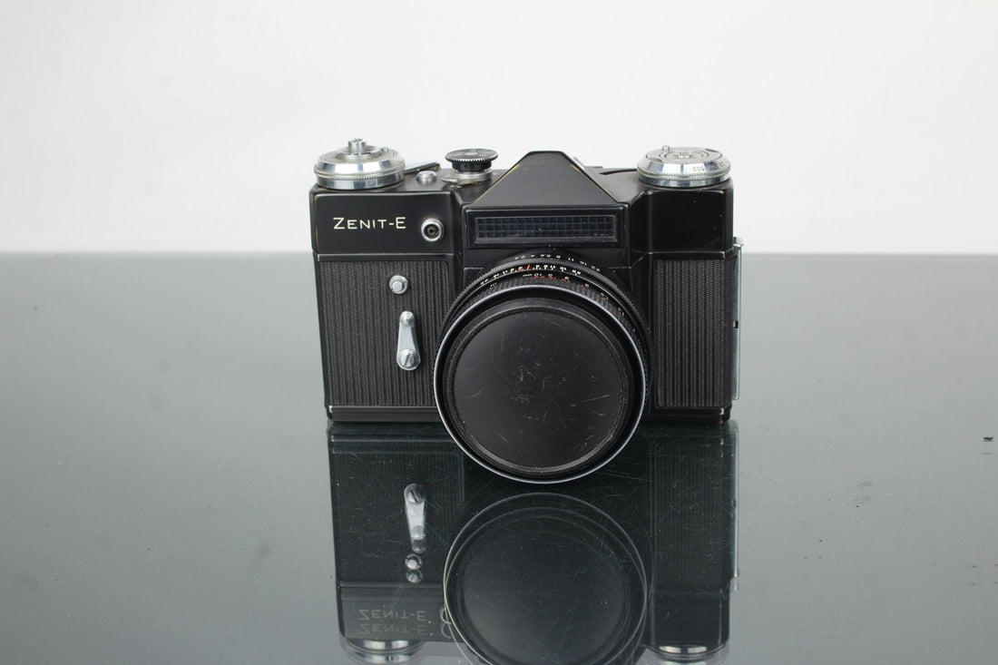 Zenit-E + Aus Jena DDR 2.8/50 Review: A Classic Film Combo - Dutch|Thrift